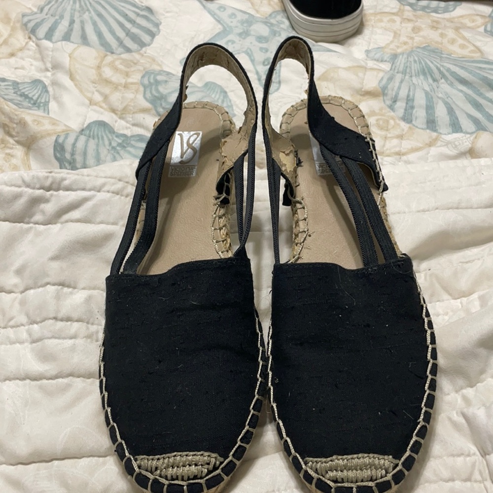 VICTORIA SPENSER WEDGES